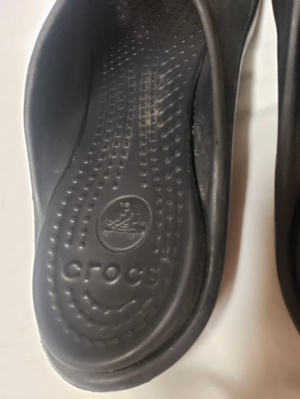 Crocs Mens 12 Black Slip On Sandal Waterproof Cushioned Footbed Comfort